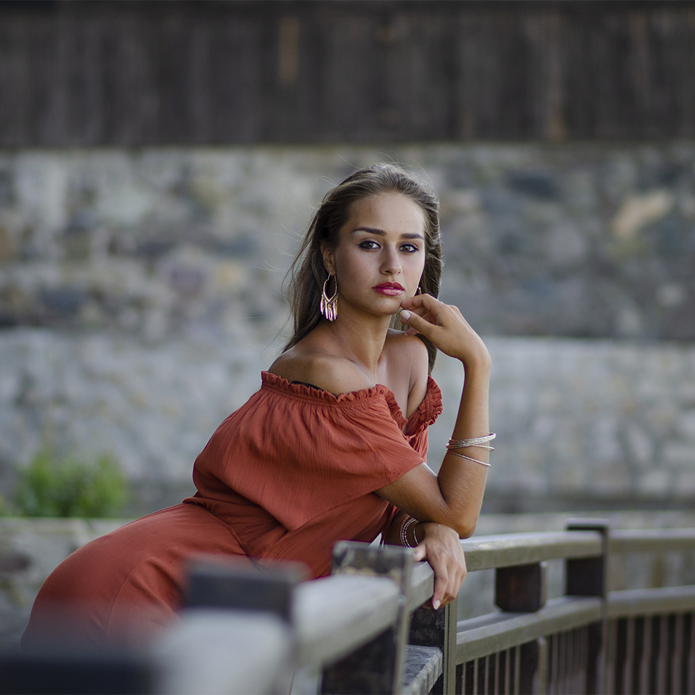 From Desk To Date Night: Effortless Outfit Transitions